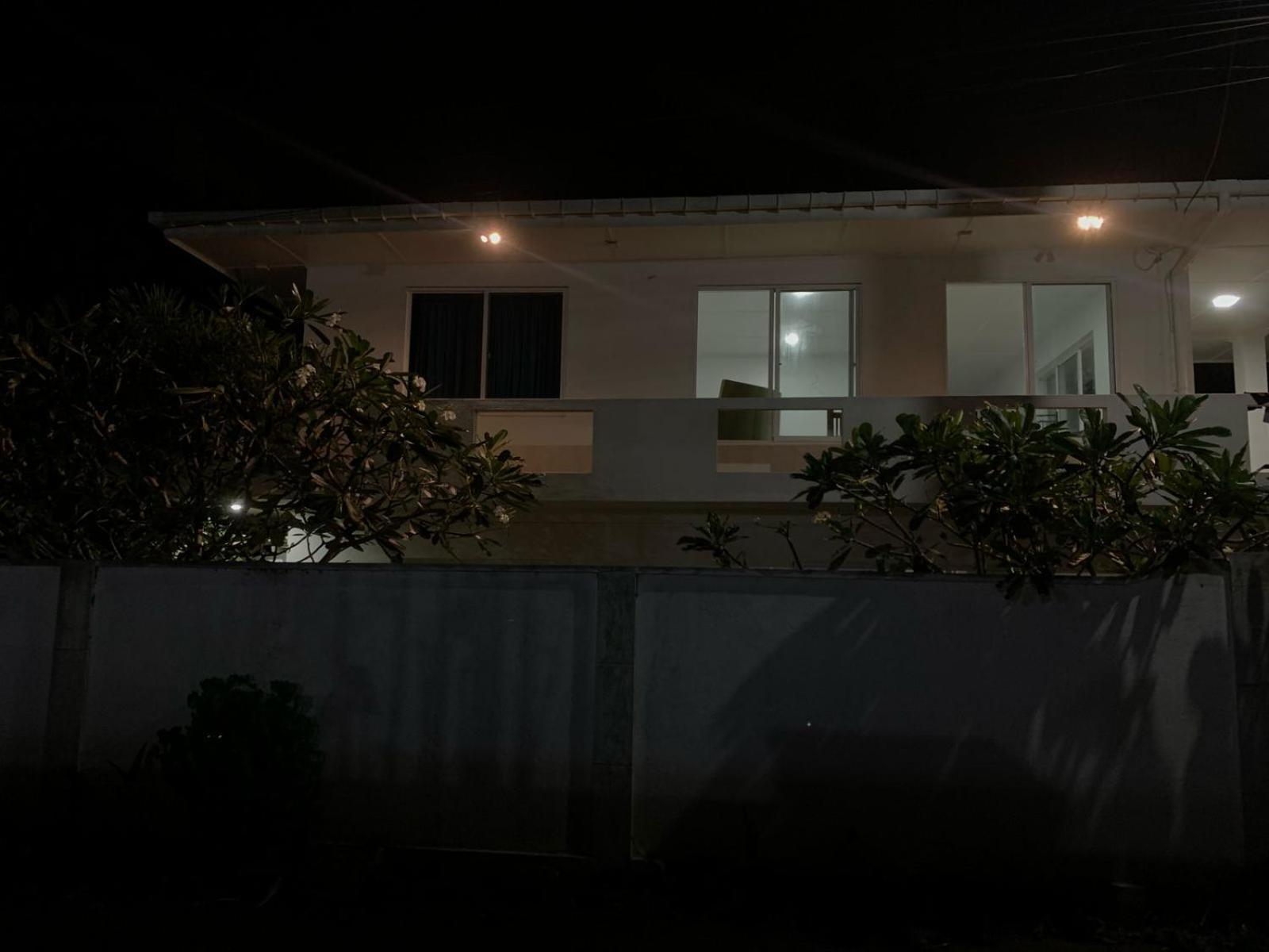 Ayu Hostel Ambalangoda  Exteriör bild